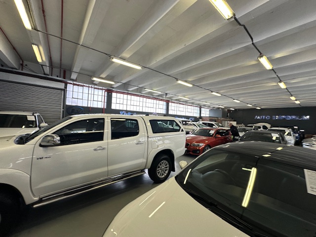 To Let commercial Property for Rent in Maitland Western Cape